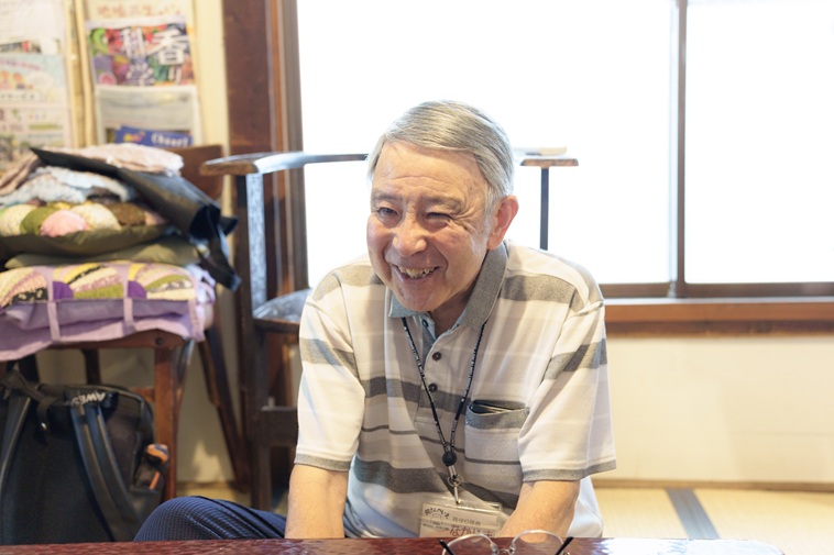 【写真】笑顔で話すなかじまさん