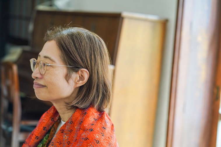 【写真】インタビューを受けているさのさん