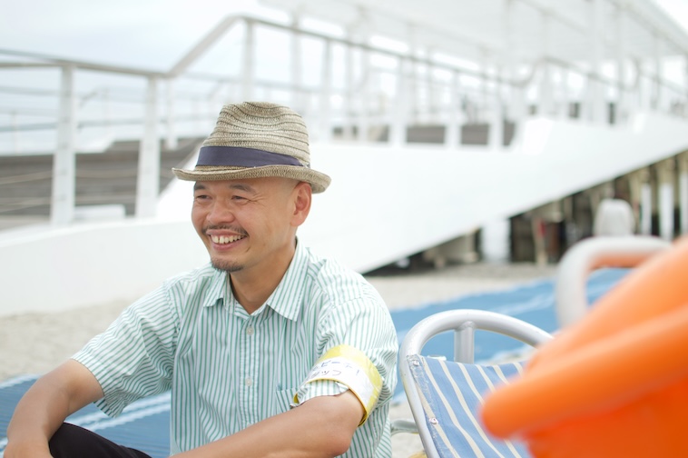 【写真】笑顔でインタビューに答えるにしださん